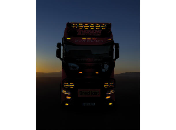 OZZ XR2 P9" fjernlys Hvit 16 LED, m/parklys, 15000 lumen 