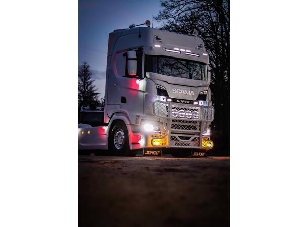 OZZ XR2 P9" fjernlys Hvit 16 LED, m/parklys, 15000 lumen 