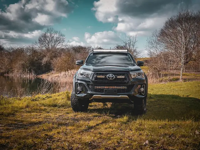 LAZER Takmonteringssett for Toyota Hilux 2015->, uten takrails 