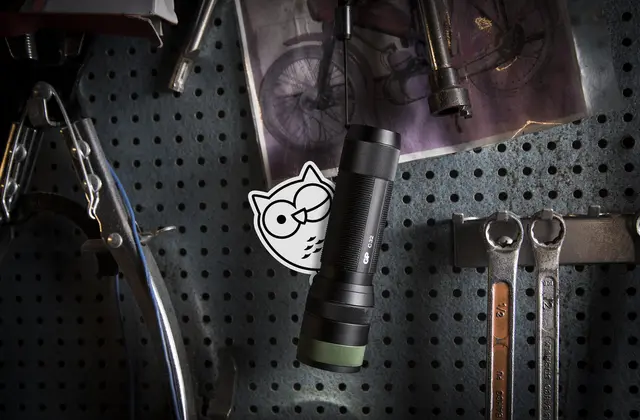 GP Discovery C32 lommelykt 300 lumen, LED 