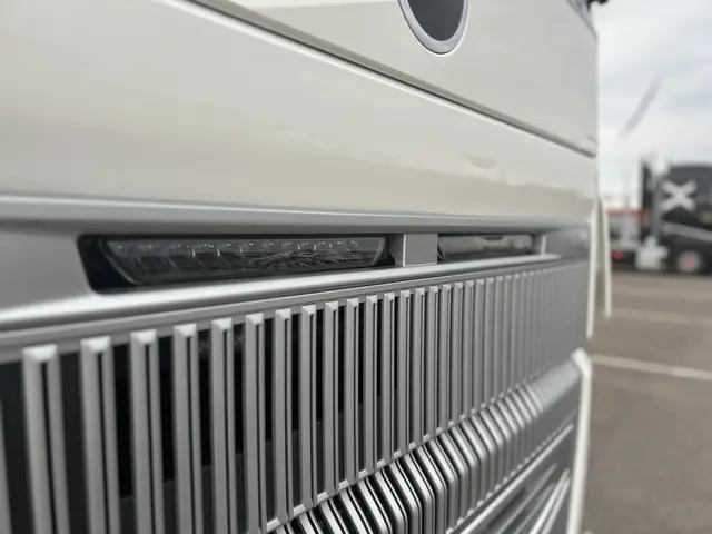 Fjernlyspakke med OZZ XB1 15" for Volvo FH og FH16 2021-> 