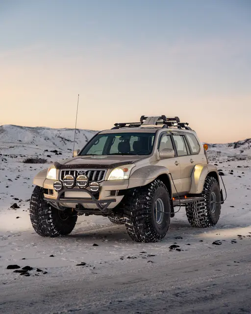 OZZ XR2 P9" fjernlys Sort 16 LED, m/parklys, 15000 lumen 