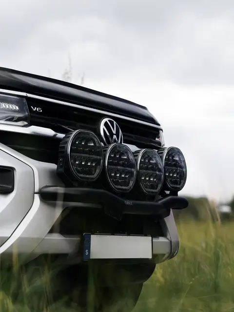 OZZ XR2 P9" fjernlys Sort 16 LED, m/parklys, 15000 lumen 