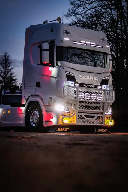 OZZ XR2 P9" fjernlys Hvit 16 LED, m/parklys, 15000 lumen 