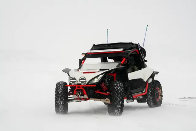 OZZ XR2 P fjernlys 7" Hvit 16 LED m/parklys 7200 lumen 