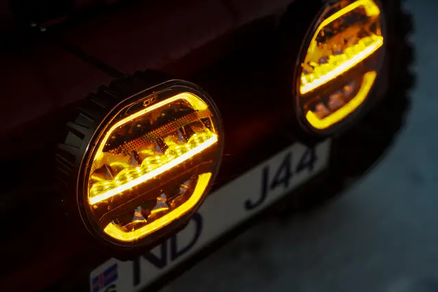 OZZ XR3 P9" fjernlys m/varsellys Sort 16 LED, parklys, 15000 lumen, R65 