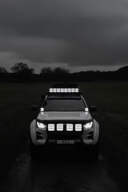 OZZ SQR 5" fjernlys Hvit m/hvitt eller oransje parklys 