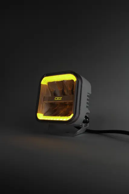 OZZ SQR 5" fjernlys Hvit m/hvitt eller oransje parklys 