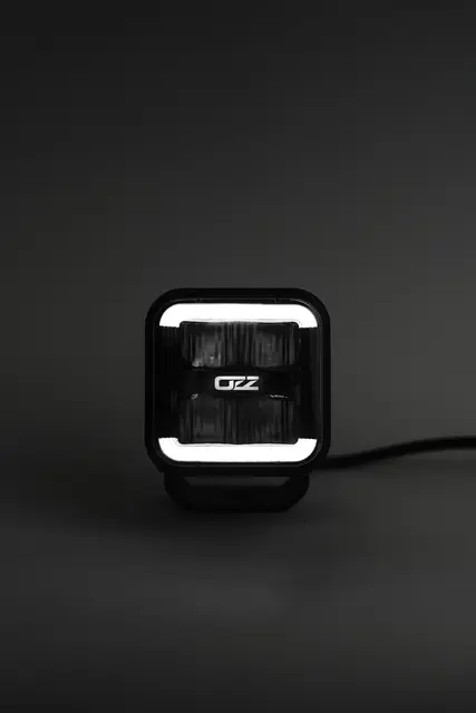 OZZ SQR 3" fjernlys Sort m/hvitt eller oransje parklys 