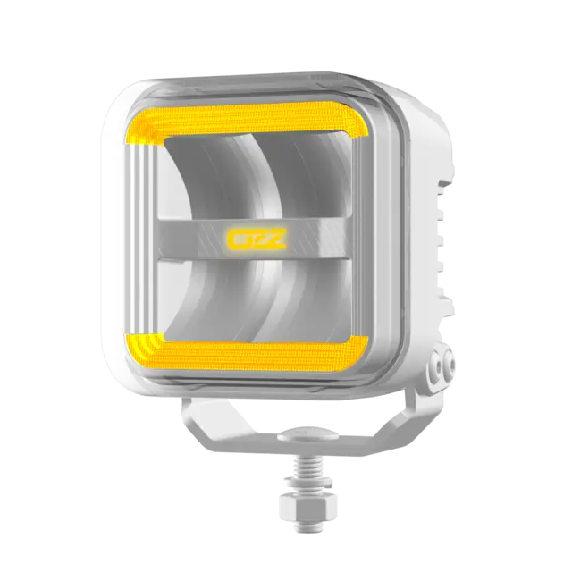 OZZ SQR 3" fjernlys Hvit m/hvitt eller oransje parklys 