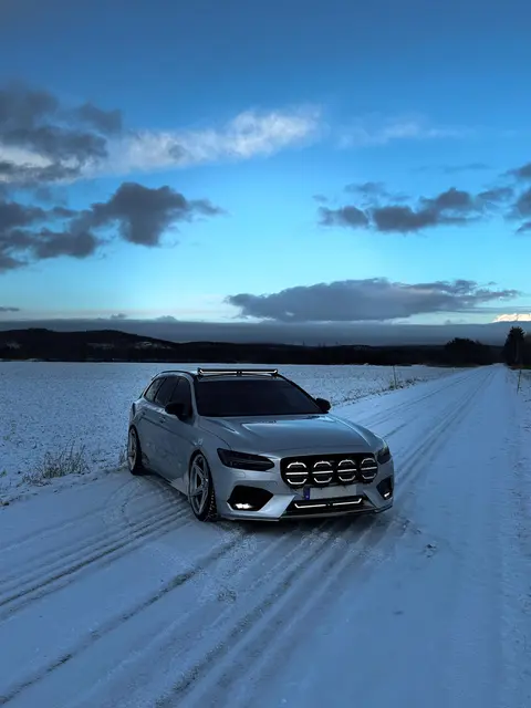 OZZ XB1 P27" fjernlys LED-bar kurvet m/posisjonslys Sort hus 