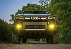 LAZER Tåkelys oppgr. f/ Toyota LC250 24- m/2x Carbon-2 Drive (gul nærlysmodus)