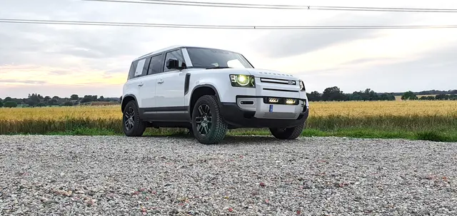 Land Rover Defender (2020+) - Grillkit inkludert 2x Triple-R 750 Elite 