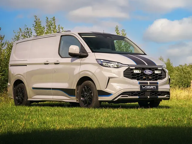 LAZER Ford Transit Custom Sport 2024-> Grillkit med LAZER TR750 Elite G2 