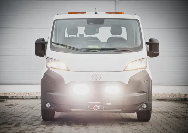 LAZER Toyota Proace Max 2023-> Grillkit med 2 stk. TR750 Elite 