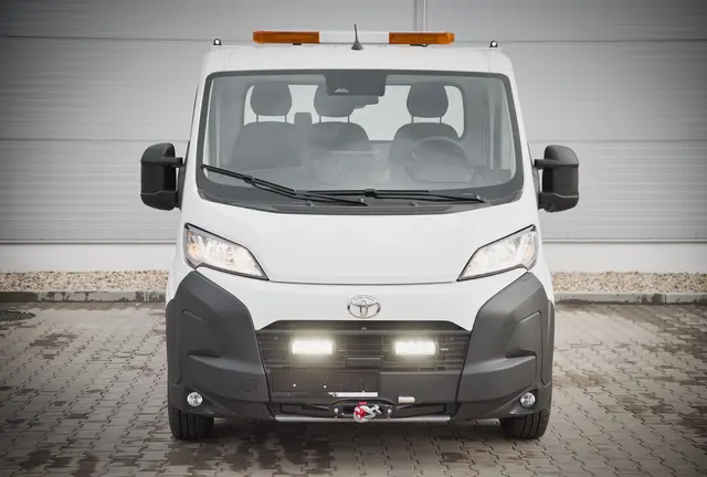 LAZER Toyota Proace Max 2023-> Grillkit med 2 stk. TR750 Elite 