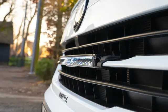 LAZER VW Transporter T7 (2025->) Grillkit med Glide Elite 52cm 