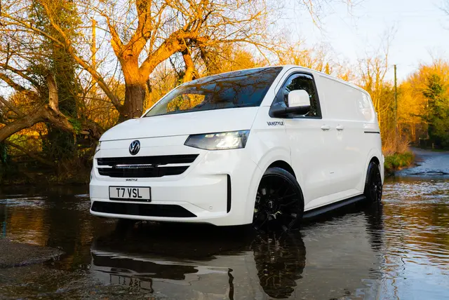 LAZER VW Transporter T7 (2025->) Grillkit med Glide Elite 52cm m/parklys 