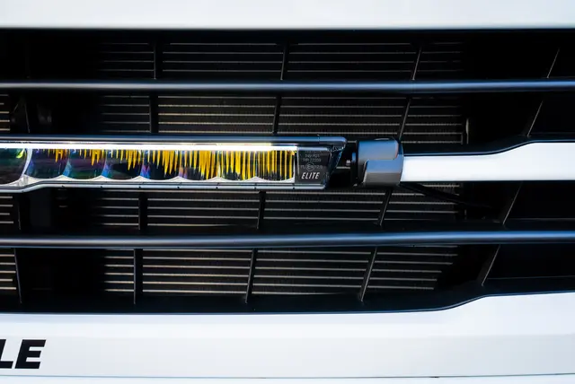 LAZER VW Transporter T7 (2025->) Grillkit med Glide Elite 52cm m/parklys 