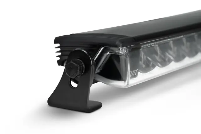 Fjernlyspakke med LAZER Glide Elite, brakett og ledningsnett 