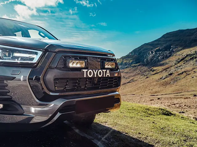 LAZER Grill-braketter f/ Toyota Hilux GR Sport 2022-2024 