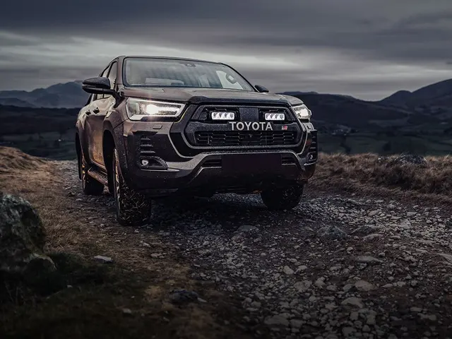 LAZER Grill-braketter f/ Toyota Hilux GR Sport 2022-2024 