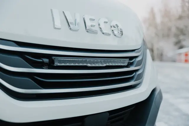 LAZER Grill-braketter til Iveco Daily 2024-> 