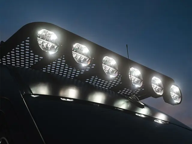 LAZER SENTINEL 7" ELITE fjernlys for hengende montering, m/parklys 